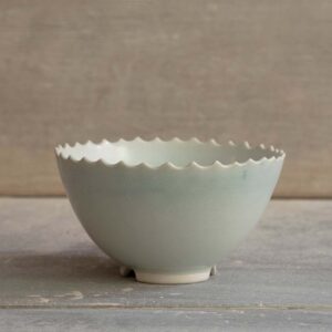 Serrated Edge Porcelain Bowl