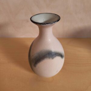 small vase green strokes 2