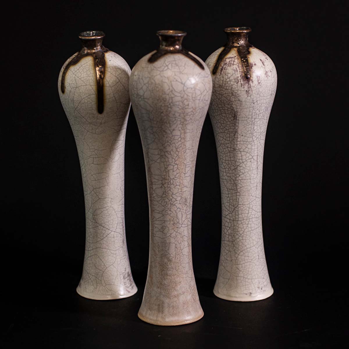 set of 3 white vases